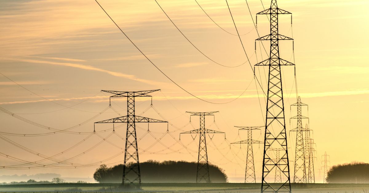 AI infrastructure investing for high-income investors and financial planning